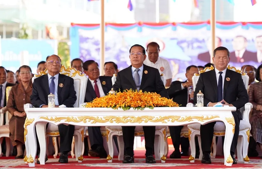 Chủ tịch Đảng Nhân dân Campuchia Hunsen chủ trì lễ Kỷ niệm 74 năm Ngày thành lập Đảng Nhân dân Campuchia sáng 28-6. Ảnh: Báo QĐND