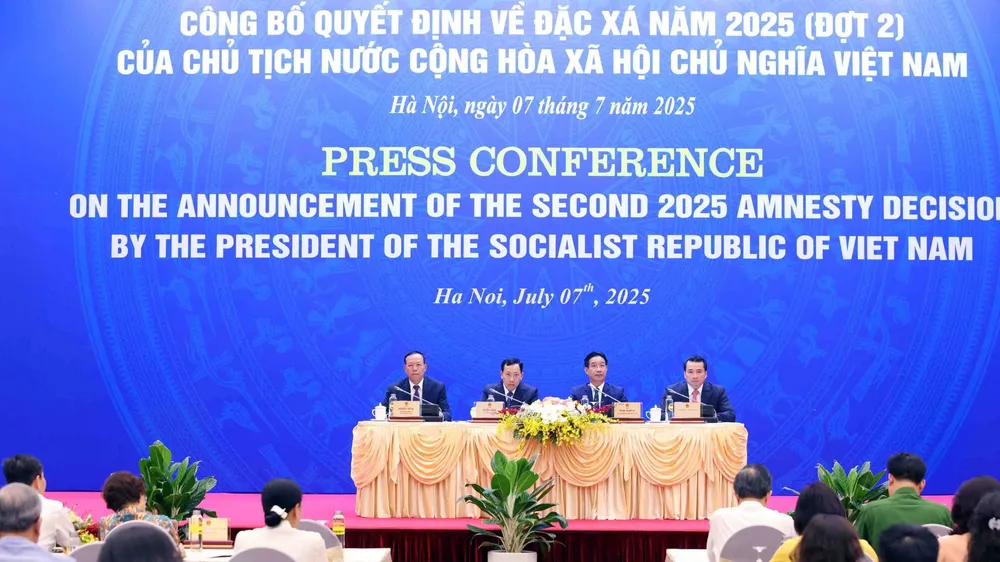 Họp báo công bố Quyết định 1244 của Chủ tịch nước về đặc xá năm 2025 ngày 7-7. Ảnh: VIẾT CHUNG