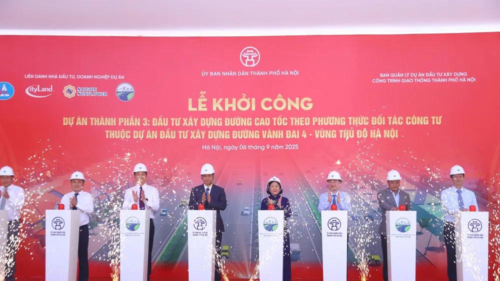 Lễ khởi công xây dựng đường Vành đai 4 Vùng Thủ đô Hà Nội sáng 6-9
