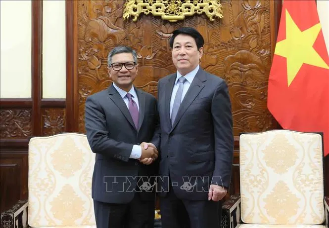 Chủ tịch nước Lương Cường tiếp Đại sứ Indonesia Denny Abdi. Ảnh: TTXVN.