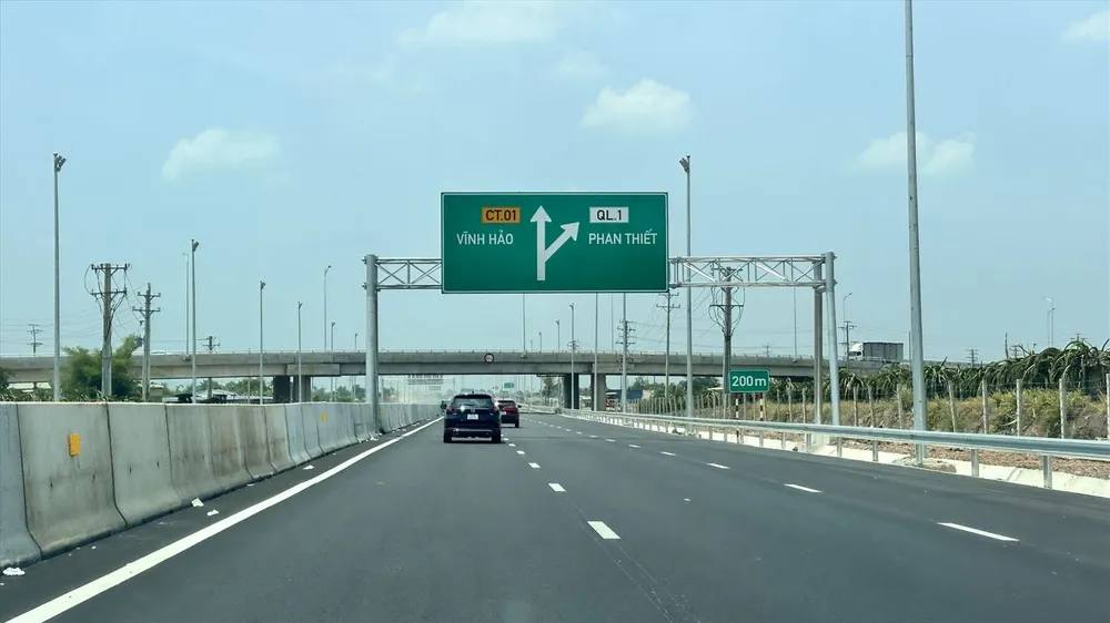 Chạy thử hệ thống thu phí tự động trên cao tốc Bắc - Nam phía Đông từ ngày 13-1