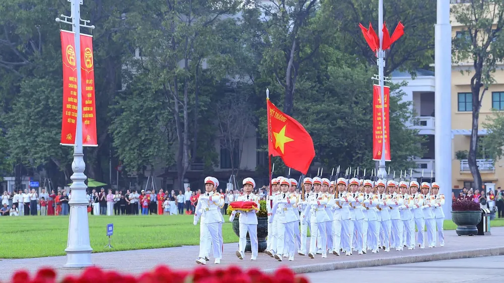 Lễ Thượng cờ tại Quảng trường Ba Đình sáng ngày 2-9. Ảnh: HẢI LINH