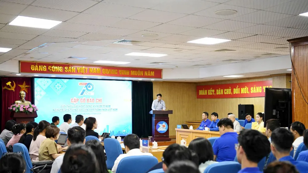 Họp báo thông tin về chuỗi hoạt động cấp Trung ương kỷ niệm 70 năm ngày truyền thống Hội LHTN Việt Nam. Ảnh: MINH ANH