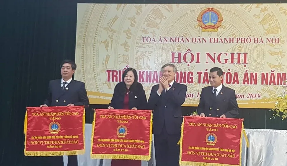 Tòa án Hà Nội sớm nhận đơn khởi kiện qua mạng internet