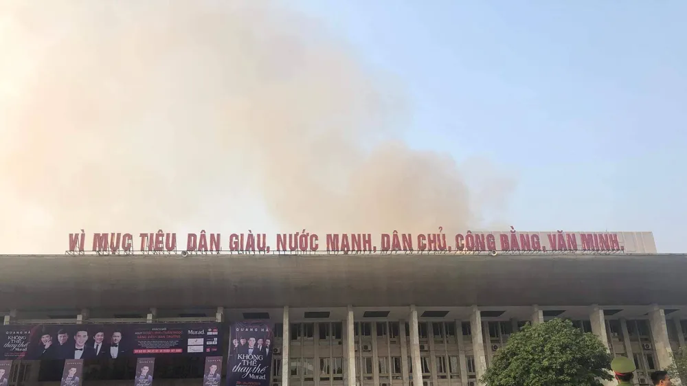 Cháy tại hội trường Cung văn hóa hữu nghị Việt Xô