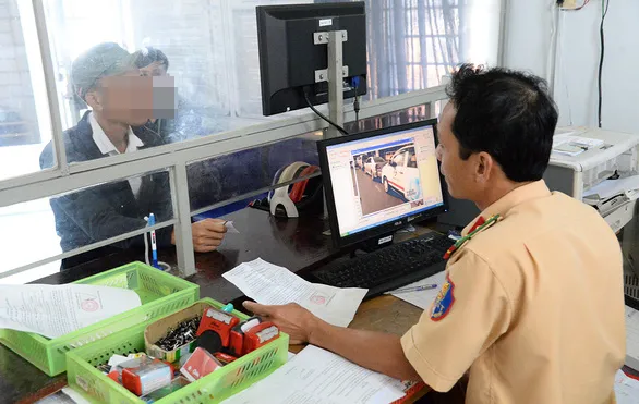 Hôm nay 13-3, bắt đầu thí điểm nộp phạt vi phạm giao thông trực tuyến