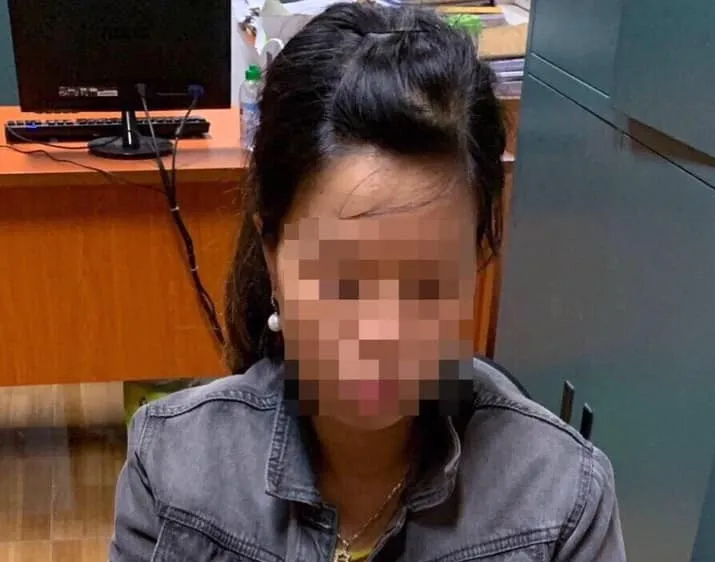 Người mẹ bỏ con ở hố ga khai không có khả năng nuôi con