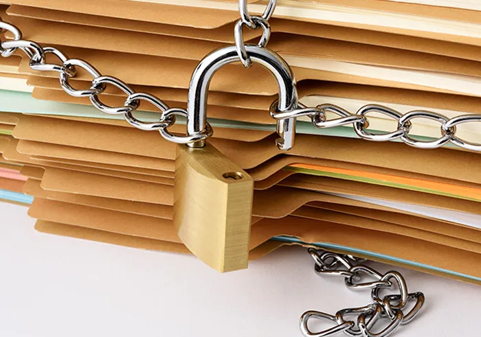 Khám xét khẩn cấp chỗ ở 3 đối tượng liên quan hành vi chiếm đoạt tài liệu bí mật nhà nước