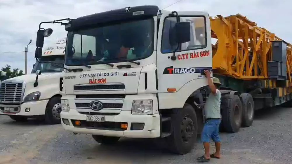 Phát hiện nhiều xe chở quá tải, mất an toàn giao thông 