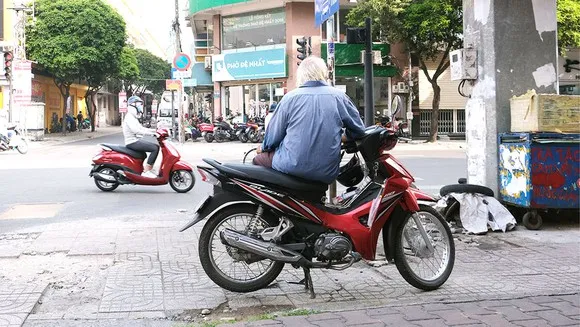 Đề xuất có tuyến đường không cho xe chạy bằng xăng, dầu được phép lưu thông