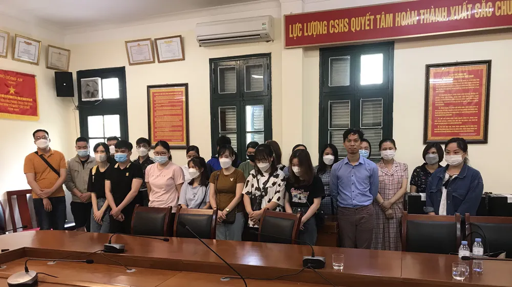 Triệt phá đường dây cho vay lãi nặng xuyên quốc gia
