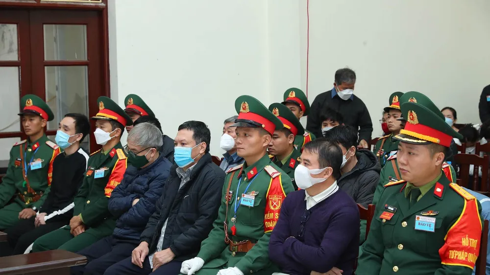 Vụ án bảo kê xăng dầu: Hai cựu Tư lệnh Vùng Cảnh sát biển nói lời sau cùng