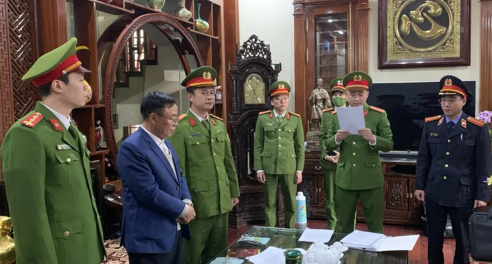 Bắt tạm giam cựu Phó Chủ tịch UBND tỉnh Hà Nam Trương Minh Hiến