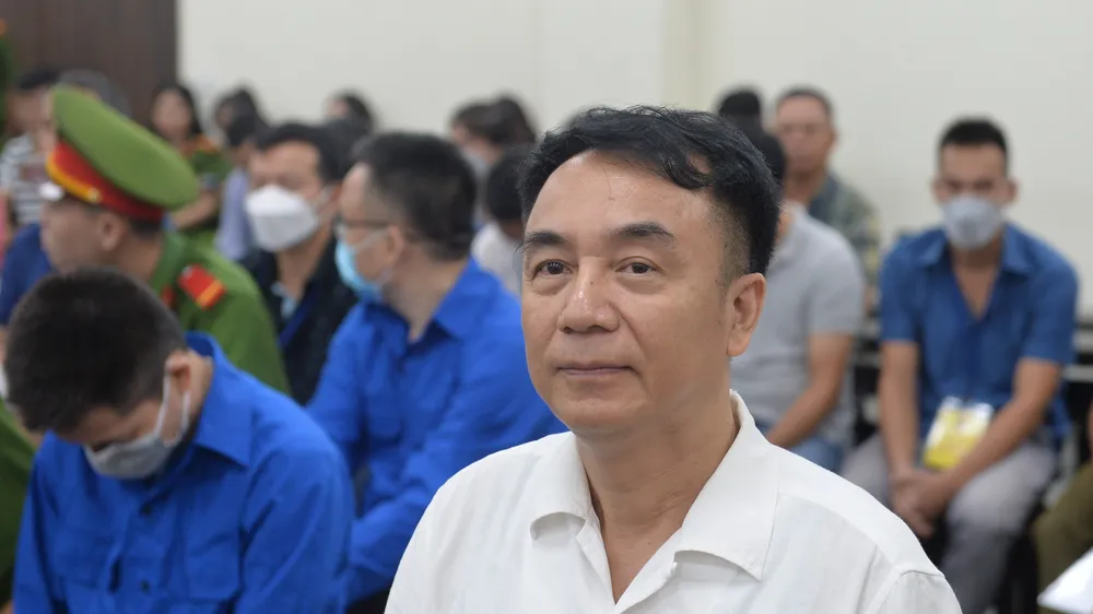 Cựu cán bộ Tổng cục Quản lý thị trường hầu tòa vì cáo buộc nhận hối lộ 