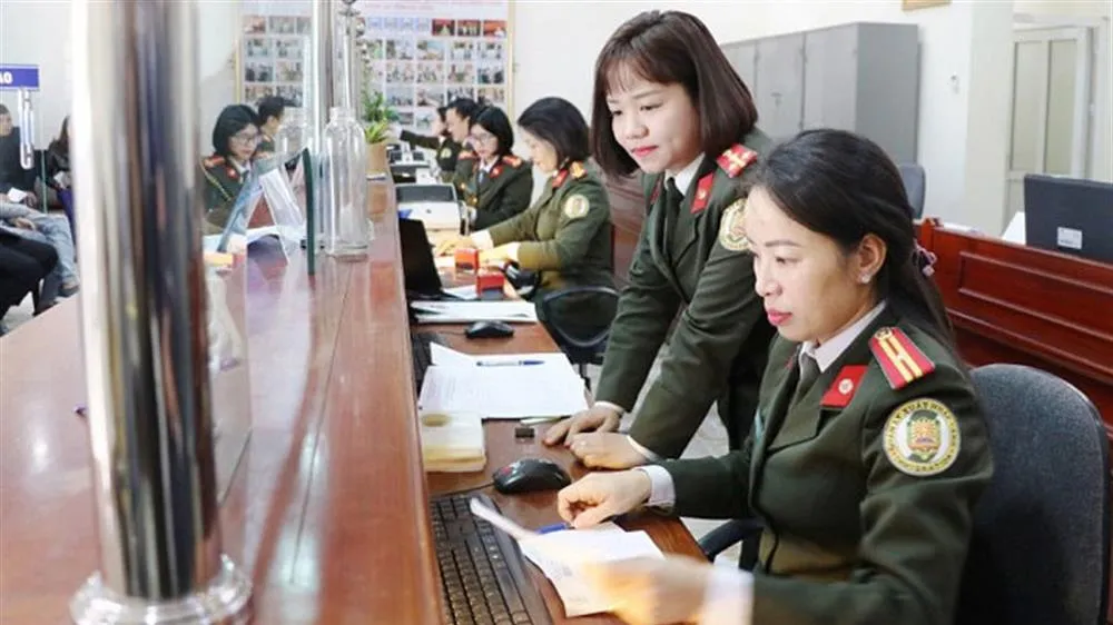 Đề xuất công an cấp xã được cấp giấy thông hành 