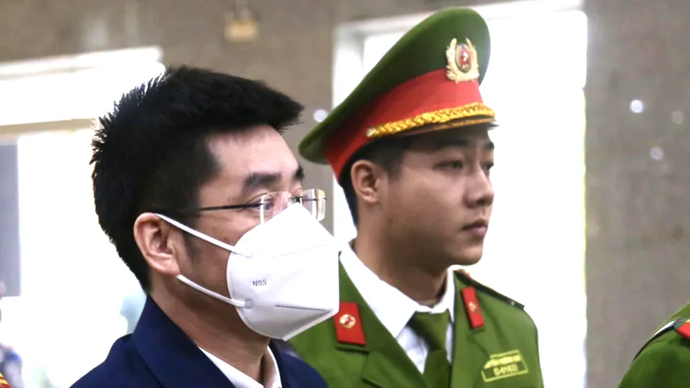 Cựu điều tra viên Hoàng Văn Hưng thoát tù chung thân sau khi nhận tội