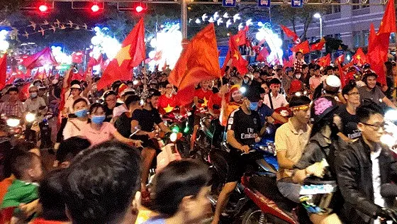 Khuyến nghị từ công an trong buổi rước cúp vô địch ASEAN Cup