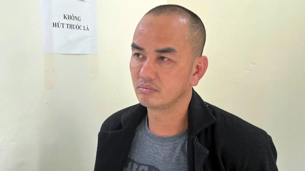 Tạm giữ hình sự đối tượng cản trở người thi hành công vụ