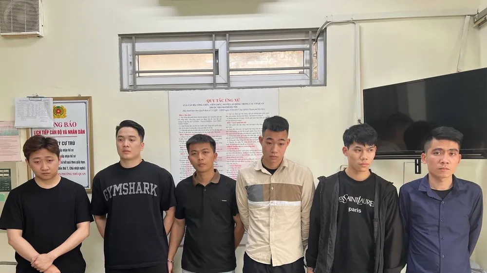Khởi tố 9 đối tượng bán thuốc hỗ trợ sinh lý và đại tràng giả