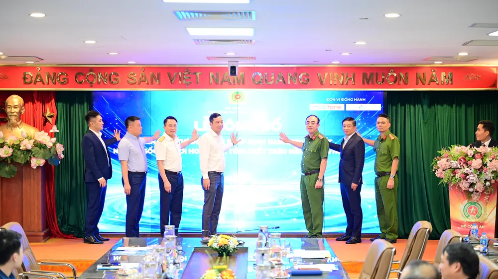 Ra mắt giải pháp định danh truy xuất nguồn gốc hóa chất, tiền chất trên VNeID