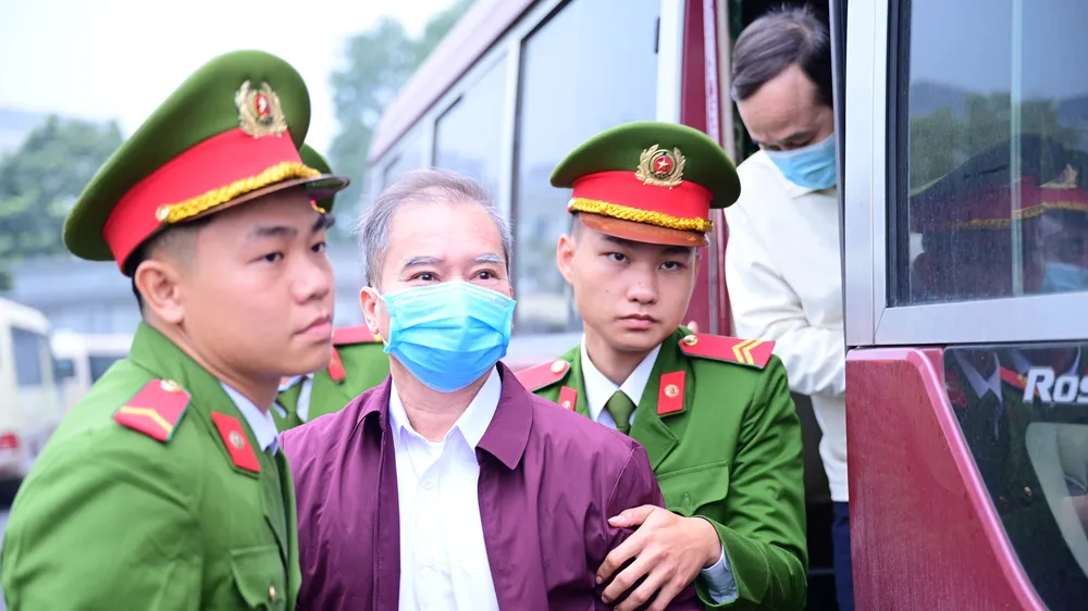 Xét xử cựu Giám đốc Ban Quản lý dự án tỉnh Đắk Lắk với cáo buộc nhận hối lộ