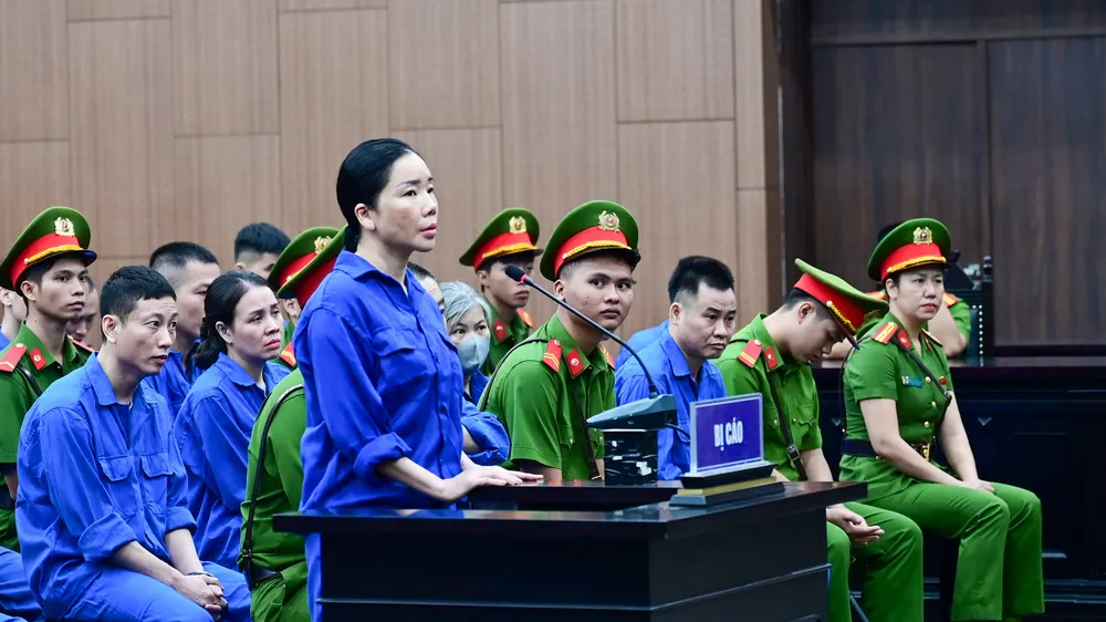 Bị cáo Nguyễn Thị Mai Anh tại phiên tòa. Ảnh: GIA KHÁNH