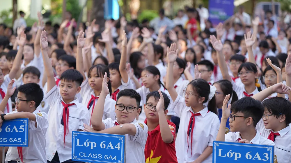 Các em học sinh Trường THCS Nam Từ Liêm (Hà Nội) tại chương trình khởi động. Ảnh: THU UYÊN