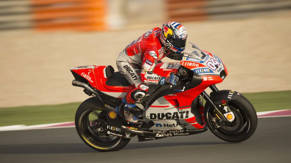 Andrea Dovizioso trên đường đua