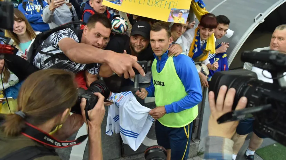 Andrei Shevchenko và người hâm mộ