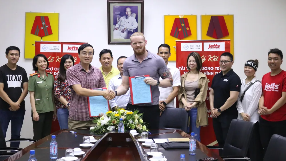 Buổi lễ ký kết giữa Công an Cửa khẩu Tân Sơn Nhất và Tập đoàn FLG Việt Nam