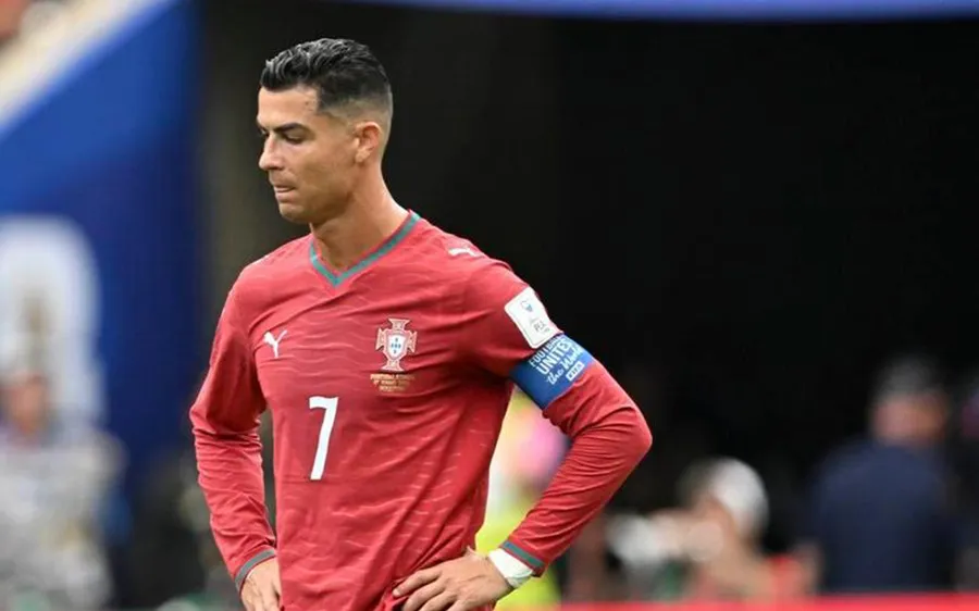 Ronaldo đang trải qua thời điểm sóng gió ở tuyển Bồ Đào Nha. Ảnh: THX