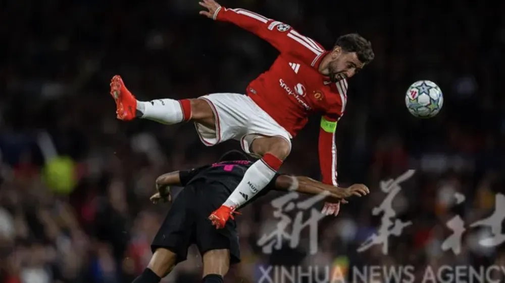 Bruno Fernandes đang rơi tự do như chính CLB của anh. Ảnh: THX