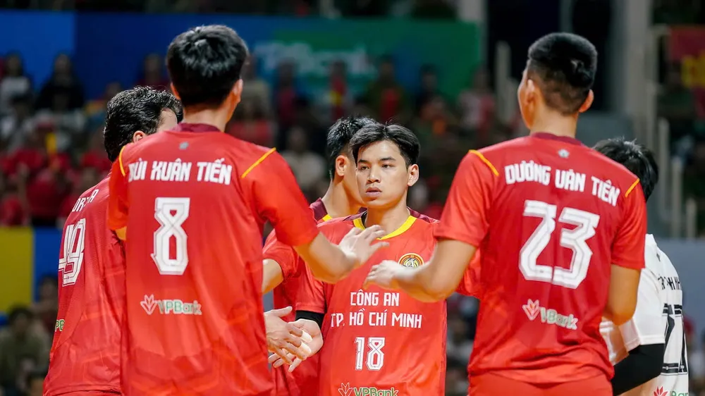 Đội Công an TPHCM có màn khởi động suôn sẻ. Ảnh: CTP