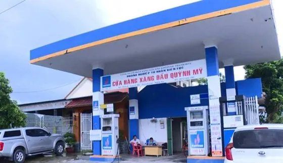 Phát hiện hàng ngàn lít xăng A92 kém chất lượng