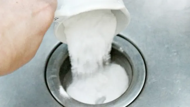 Ăn phải bột thông bồn cầu, 3 trẻ mầm non nhập viện