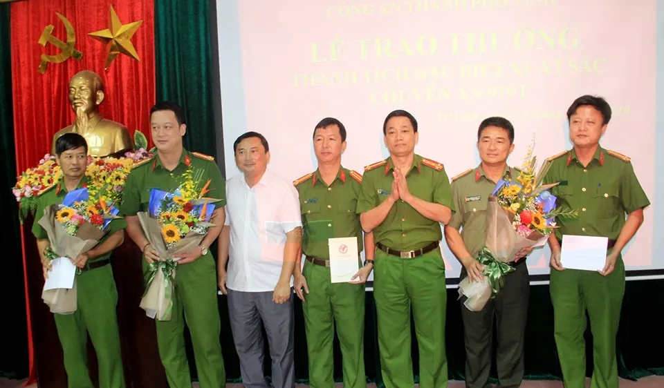 Lễ trao thưởng cho Ban chuyên án T919