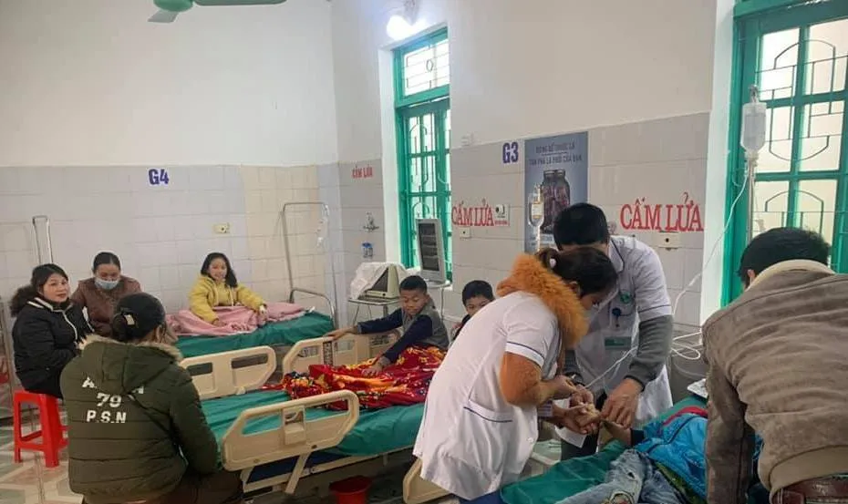 7 học sinh phải cấp cứu, nghi ngộ độc thực phẩm