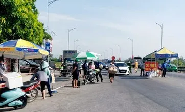 Nghệ An: Từ 0 giờ ngày 7-7, dỡ chốt kiểm soát, bỏ xét nghiệm đối với người trong tỉnh ra vào TP Vinh 