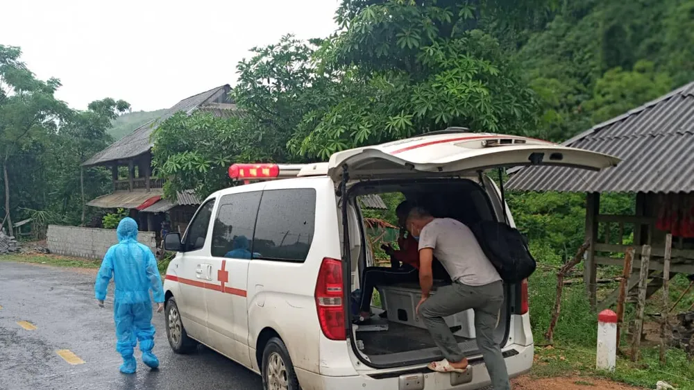 Các đơn vị chức năng đang truy vết những người liên quan đến ca bệnh BN22742. Ảnh: CDC Thanh Hóa