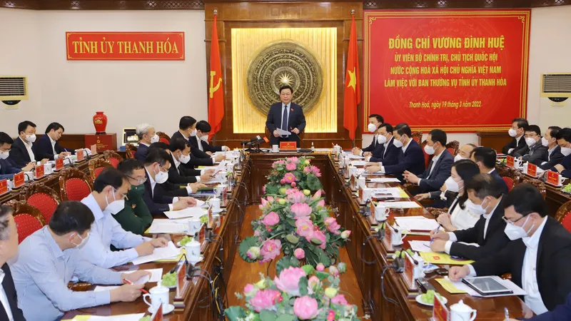 Đặt người dân, doanh nghiệp vào trung tâm thực hiện các chính sách đặc thù phát triển tỉnh Thanh Hóa