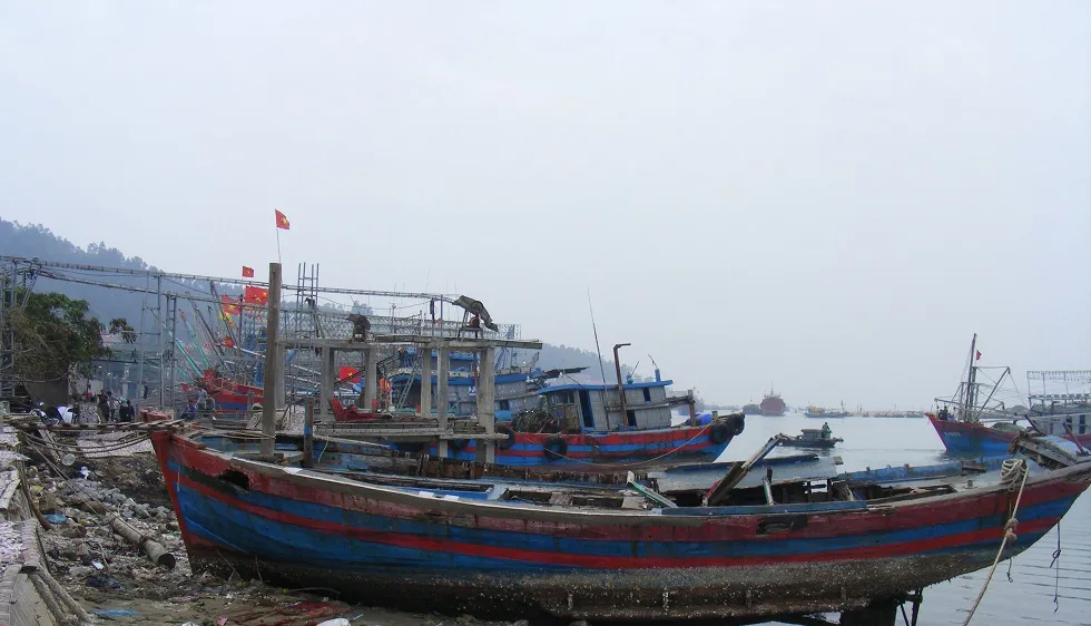 Ngư dân rao bán tàu vì đánh bắt không hiệu quả