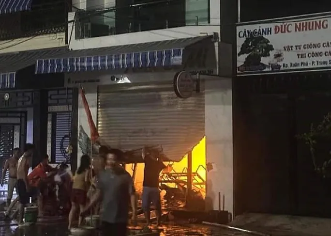 Cháy nhà trong đêm, hai bà cháu tử vong thương tâm 
