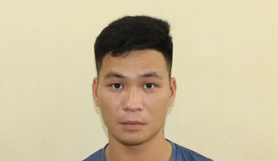 Nổ súng trong đám giỗ, 2 người bị thương 