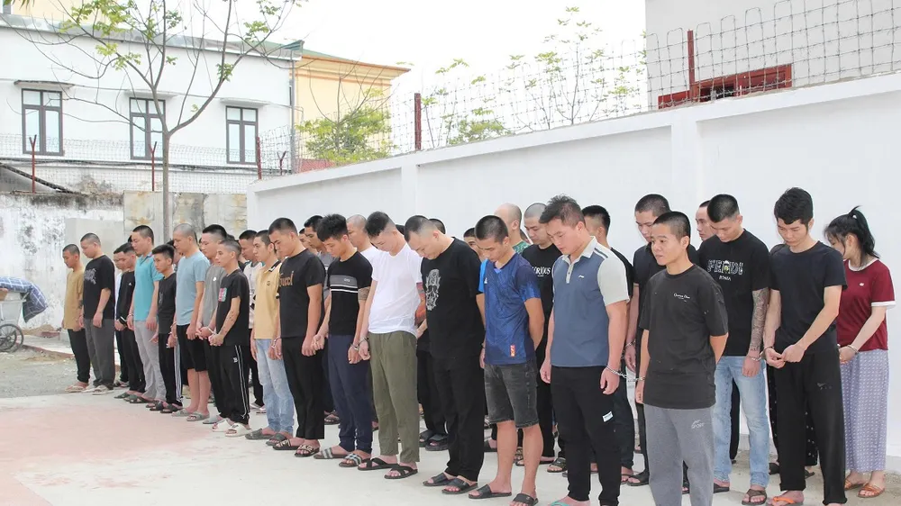 Bắt giữ gần 100 đối tượng tham gia lừa đảo hơn 2.000 tỷ đồng