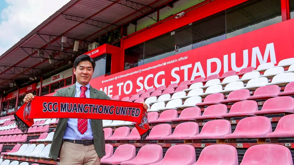 Ông Joon Jong Hwan trở thành HLV trưởng mới của Muangthong