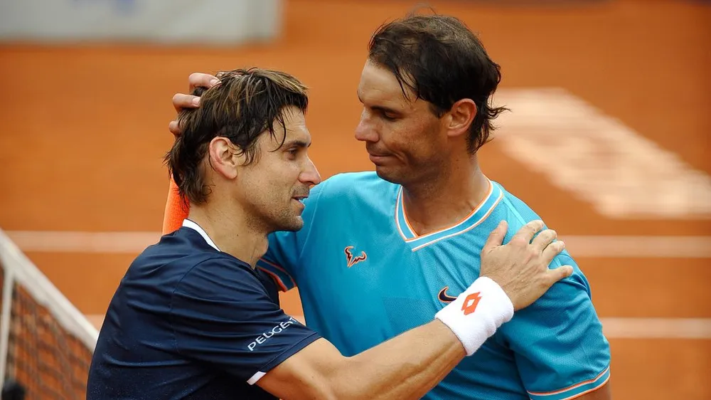 Nadal tạm biệt người bạn cũ Ferrer