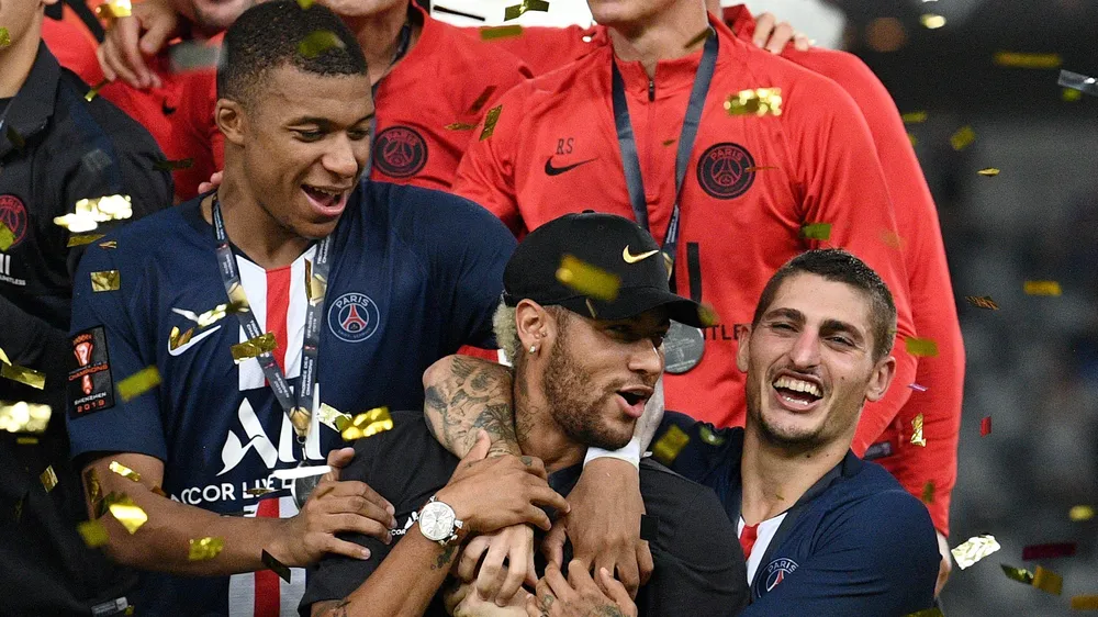 Neymar trên bục nhận giải