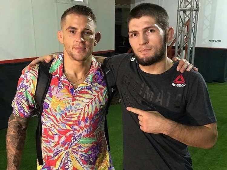 Khabib thể hiện sự tôn trọng dành cho Poirier