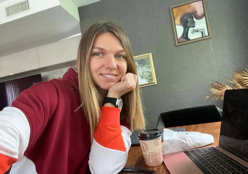 Halep và một ngày không quần vợt vì đang tuân thủ lệnh cách ly