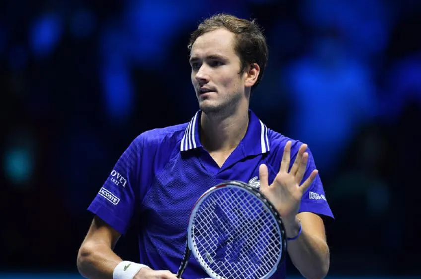 Medvedev và Djokovic đang ở một đẳng cấp khác?